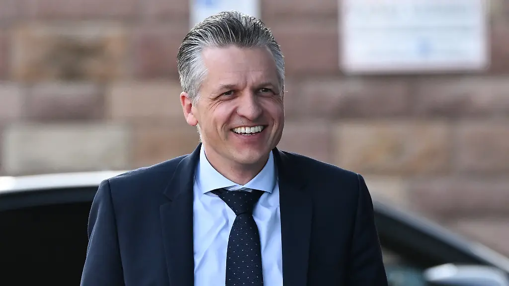 Nachfolge für Schnieder gesucht: Missglückte Personalrochade laut Thorsten Frei „Pech“