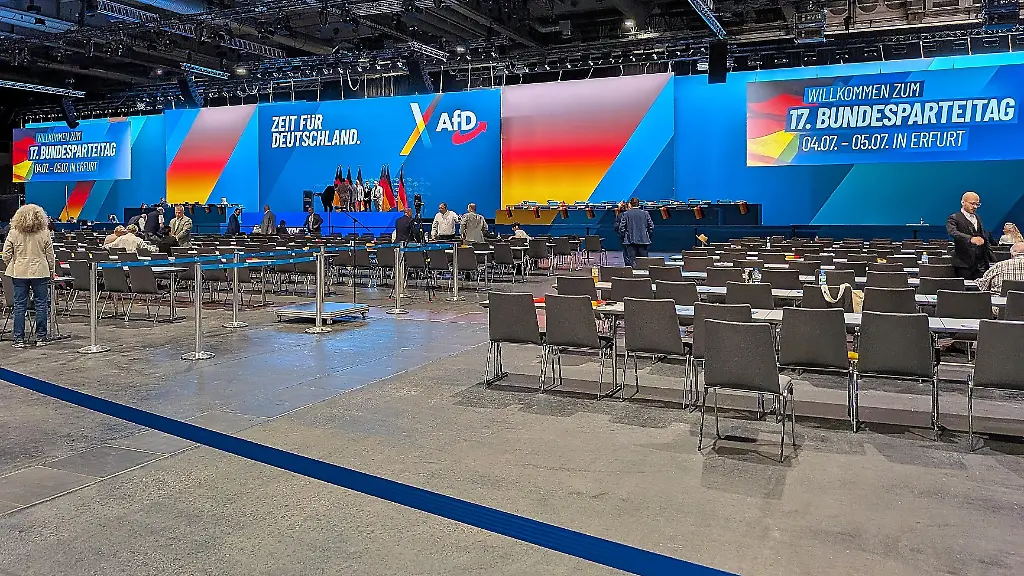 Vermieter meiden Partei häufig: AfD will Veranstaltungshalle für ihre Parteitage kaufen