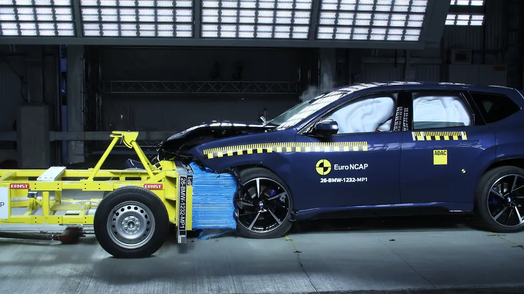Neue Hürden für fünf Sterne: Euro NCAP hat den Crashtest verschärft – BMW besteht bereits
