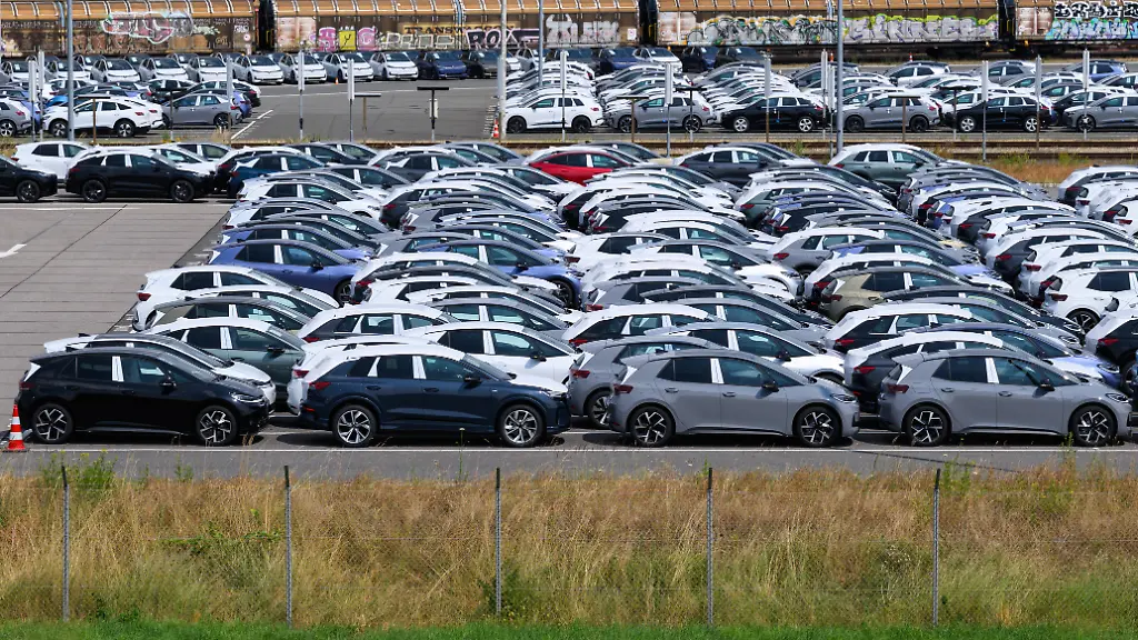 Besonders Autobauer zögern: US-Zölle hemmen Investitionen in Deutschland enorm