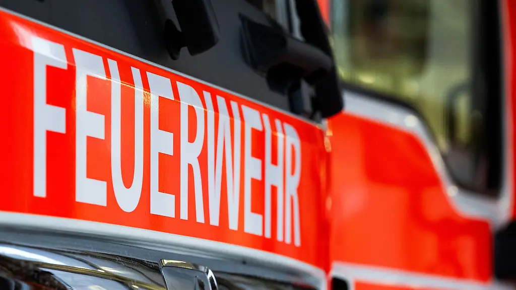 Streit um Jugendbelange: Mann legt Feuer in Behörde in Finsterwalde – mehrere Menschen verletzt