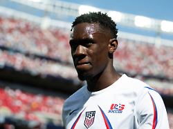 FIFA hebt Rot-Sperre auf: US-Torjäger Balogun darf nun doch im Achtelfinale ran