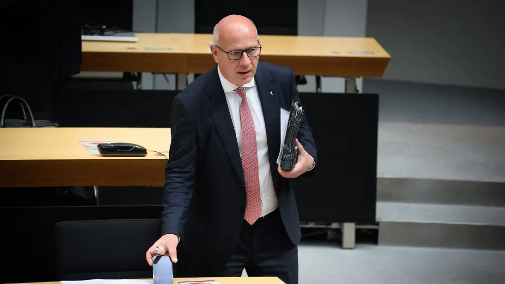 Neuer Kandidat für Wahl?: Berliner CDU berät bei Krisentreffen über Wegner