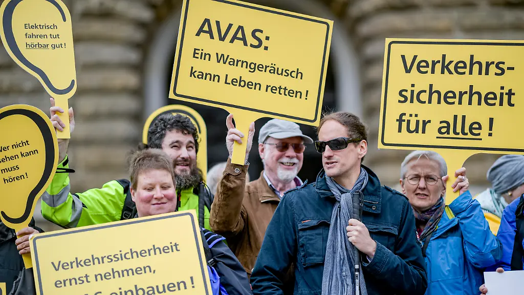 Vom Auto zum Bohrer: Künstliche Klänge sollen den Alltag sicherer machen