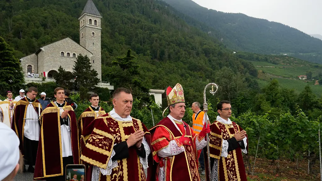Erzkonservative weihen Bischöfe: Piusbrüder brechen mit dem Papst – und provozieren Exkommunikation