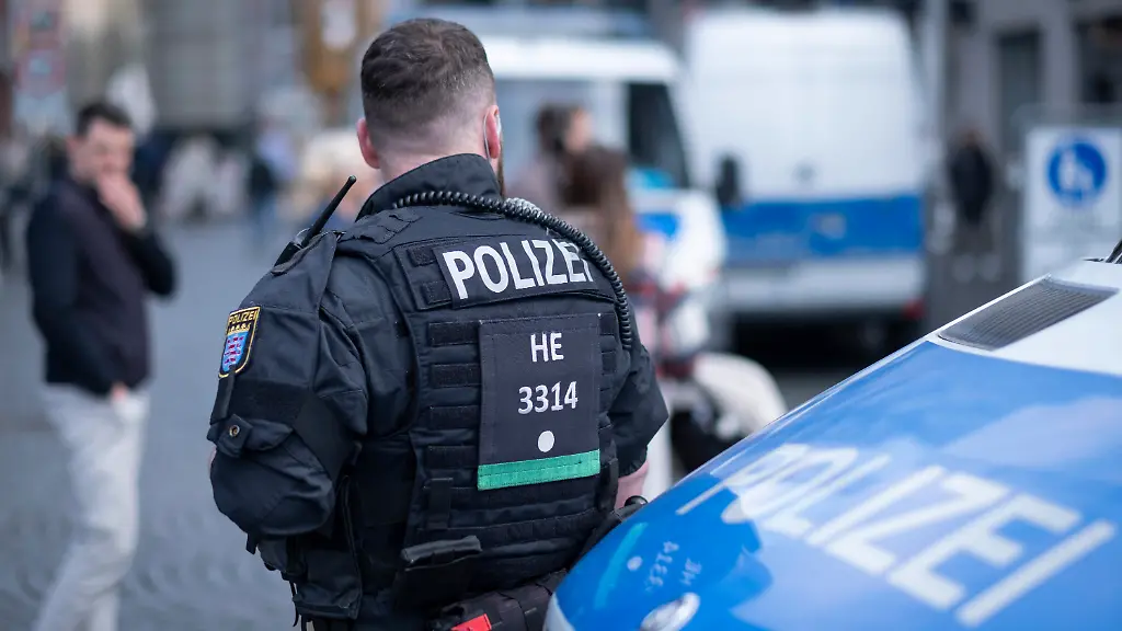 Tat sollte gefilmt werden: Spezialeinheiten verhindern mutmaßliche Auftragsmorde in Frankfurt