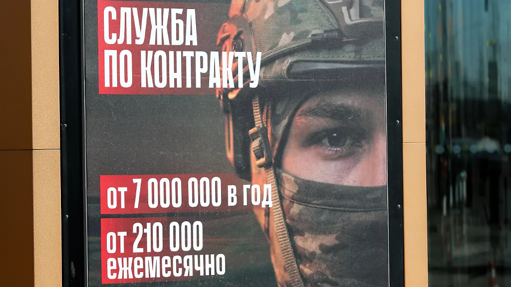 Russian-Federation-Saint-Petersburg-The-inscription-is-Service-under-Contract-Service-in-the-armed-forces-Russian-Federation-Saint-Petersburg-The-inscription-is-Service-under-Contract-Service-in-the-armed-forces