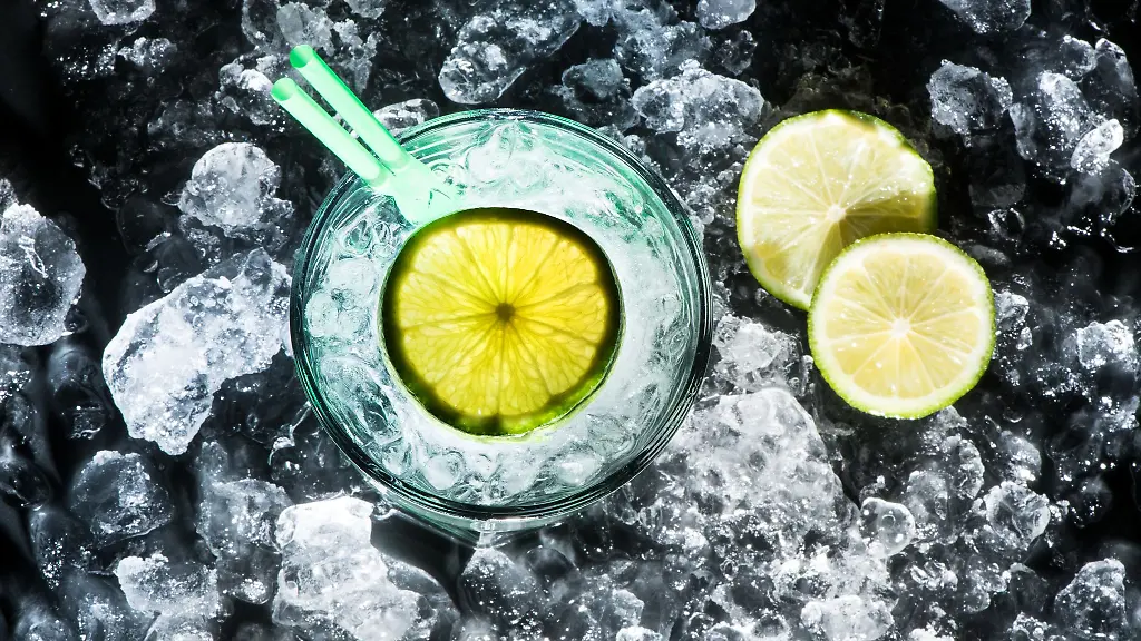 Wellnessgetränke im Warentest: Wasser mit Vitamin- und Fruchtzusatz – gesunde Durstlöscher?