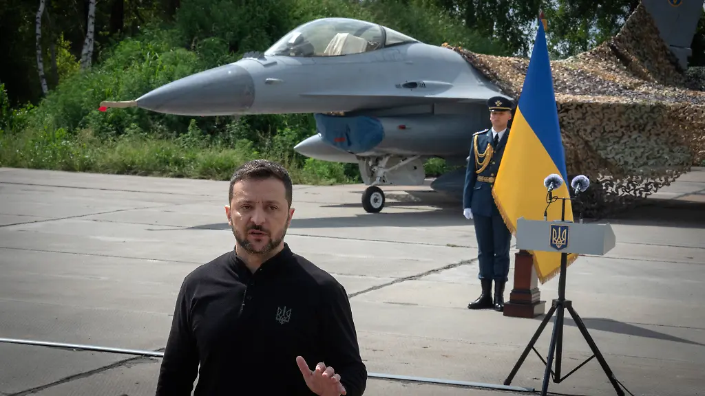 Schwerer Schlag für Kiew: Ukraine verliert wertvollen F-16-Kampfjet im Einsatz