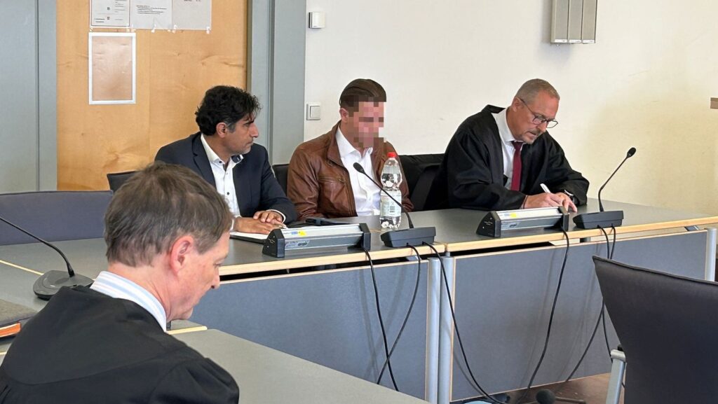 Urteil zu Axt-Angriff in ICE: Mann muss dauerhaft in Psychiatrie