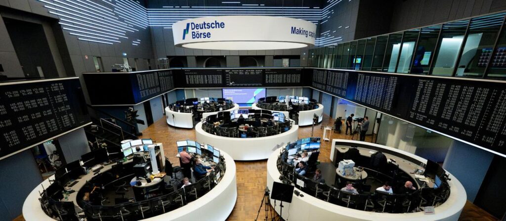 Marktbericht: DAX rutscht wieder unter 25.000 Punkte