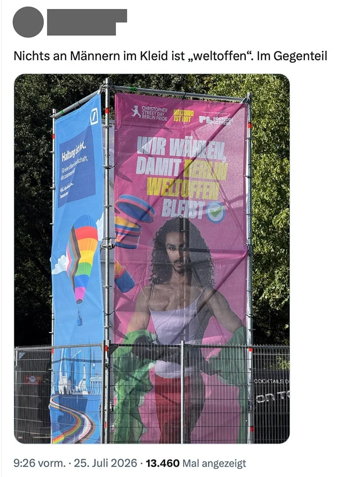 Das Originalbanner der Berliner CSD-Kampagne in einem X-Post, der das Motiv abwertend und queerfeindlich kommentiert. Zu sehen ist die tatsächlich für die Kampagne abgebildete Person – nicht der mutmaßliche Täter. | Screenshot: Mimikama