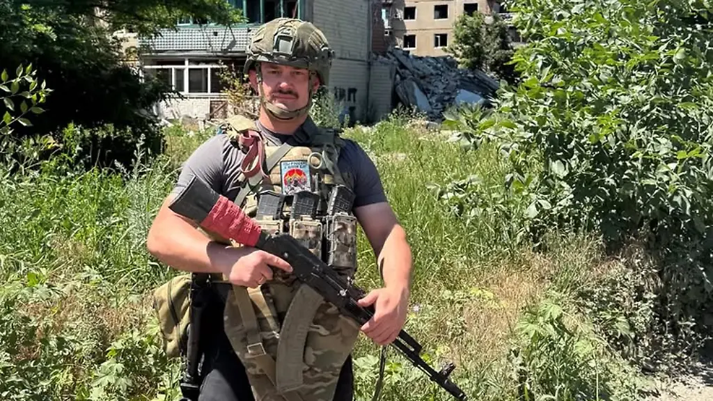 „Gegen westliche Politik“: Kämpft AfD-Influencer Noah Krieger für Russland in der Ukraine?