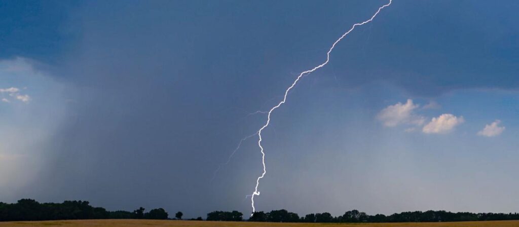 Kräftige Gewitter und Sturmböen nach Hitze erwartet