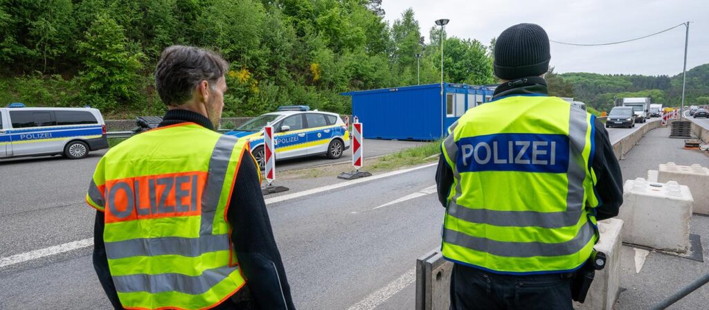 Polizeibeauftragter: Grenzkontrollen so „auf Dauer nicht tragbar“