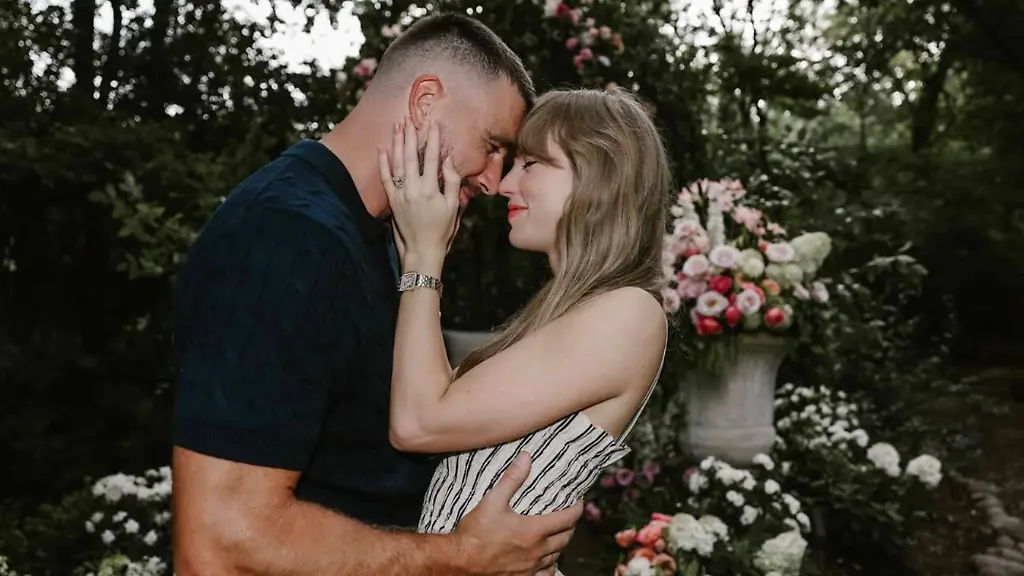 Adam Sandler traute das Paar: Taylor Swift und Travis Kelce sind verheiratet