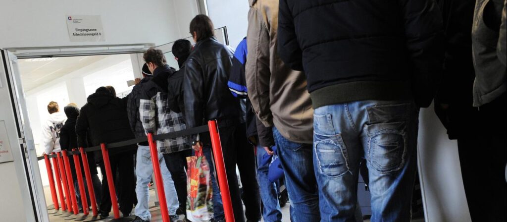 Nach Studie: Was tut sich gegen Rassismus in Behörden?