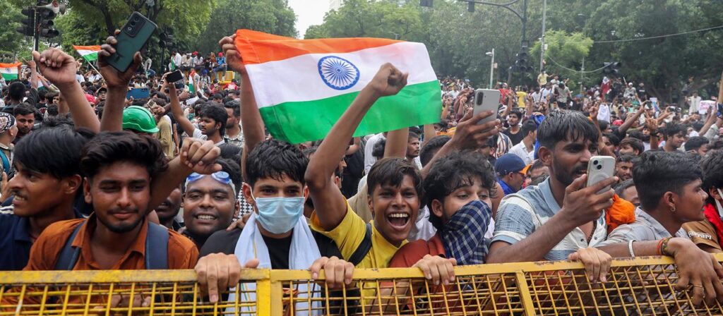 „Kakerlaken“-Proteste: Indiens Bildungsminister tritt zurück