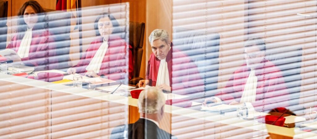 Verhandlungen in Karlsruhe: Was darf die bayerische Polizei?
