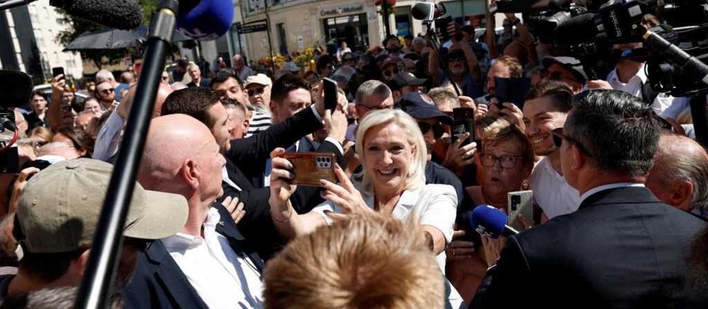 Le Pen im Wahlkampf: Weitermachen, als sei sie freigesprochen worden