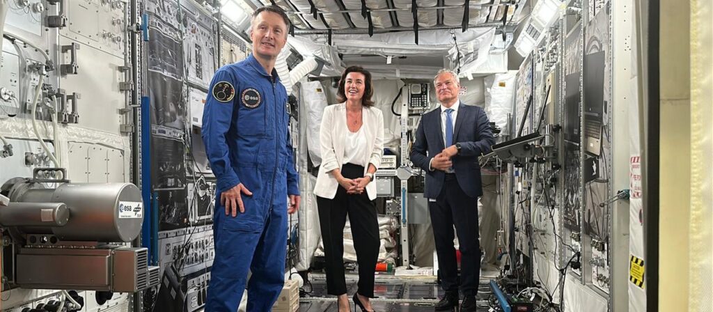 Bär plant Weltraumgesetz und Astronauten-Programm für Jugendliche