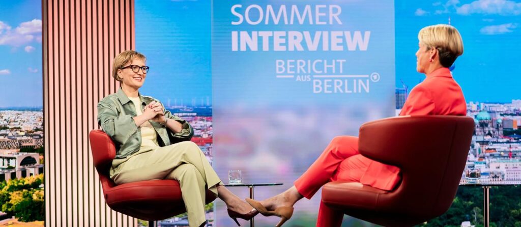 Das Sommerinterview mit Grünen-Chefin Brantner im Faktencheck