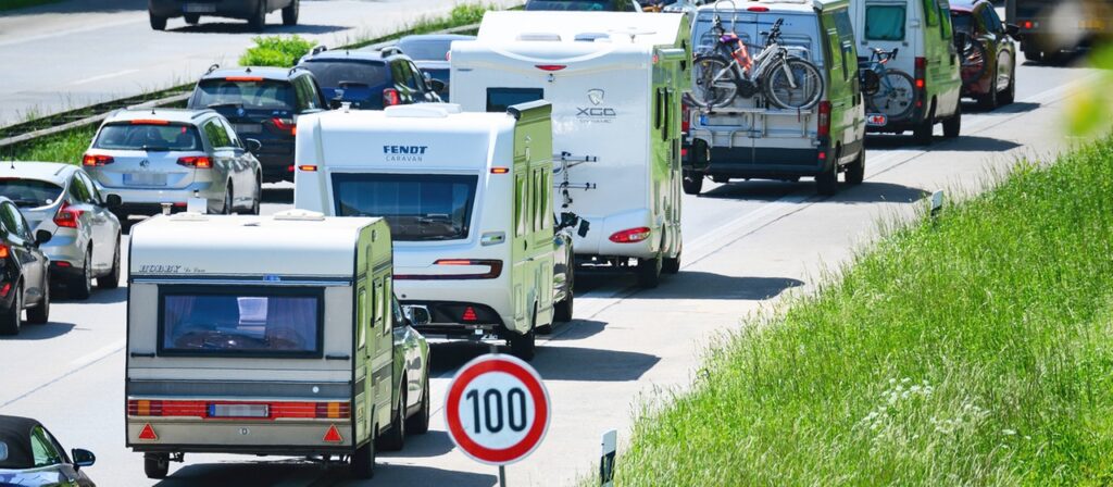 Erste Sommerreisewelle erwartet: Wo Stau droht