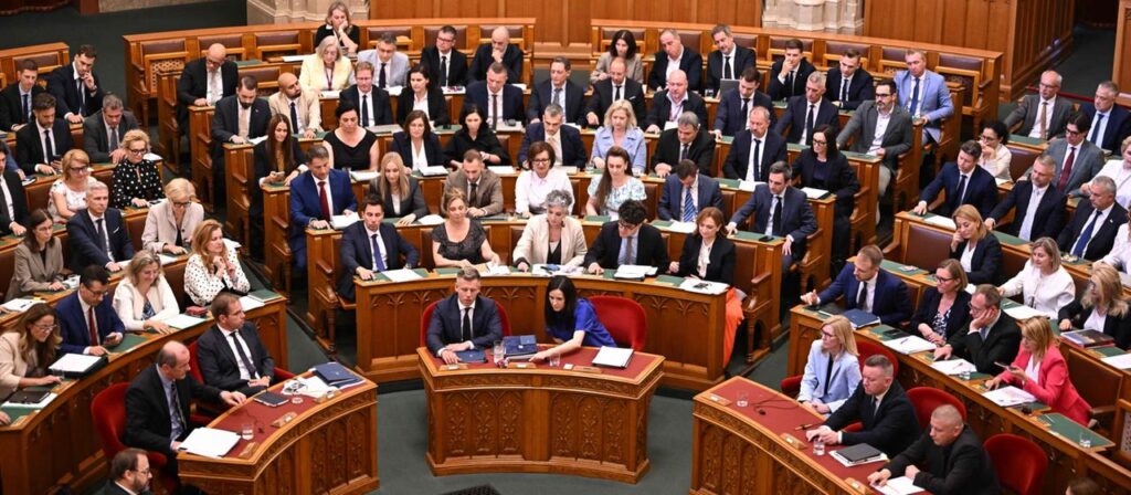 Ungarns Parlament stimmt für Absetzung von Staatspräsident Sulyok