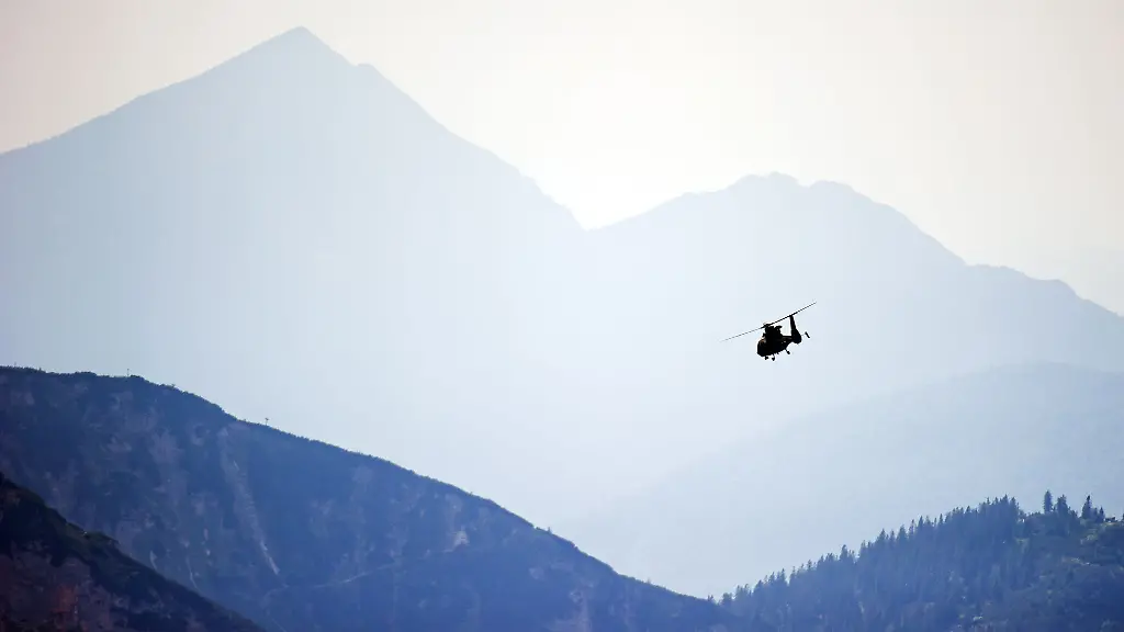 Rettungseinsatz in den Alpen: Bergnot: Zahlt Versicherung bei Fahrlässigkeit?