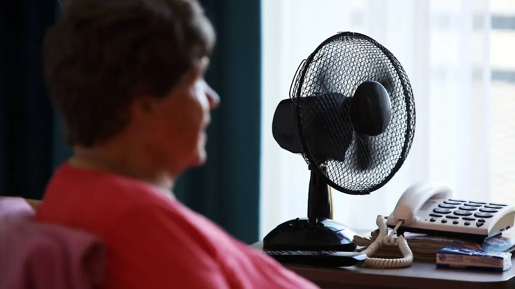 Bis zu 45 Grad: Pflegekräfte berichten von lebensbedrohlicher Hitze in Heimen