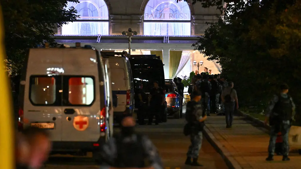 Explosion in Moskauer Nobellokal: Hände von mutmaßlicher Attentäterin „in 15 Metern Entfernung gefunden“