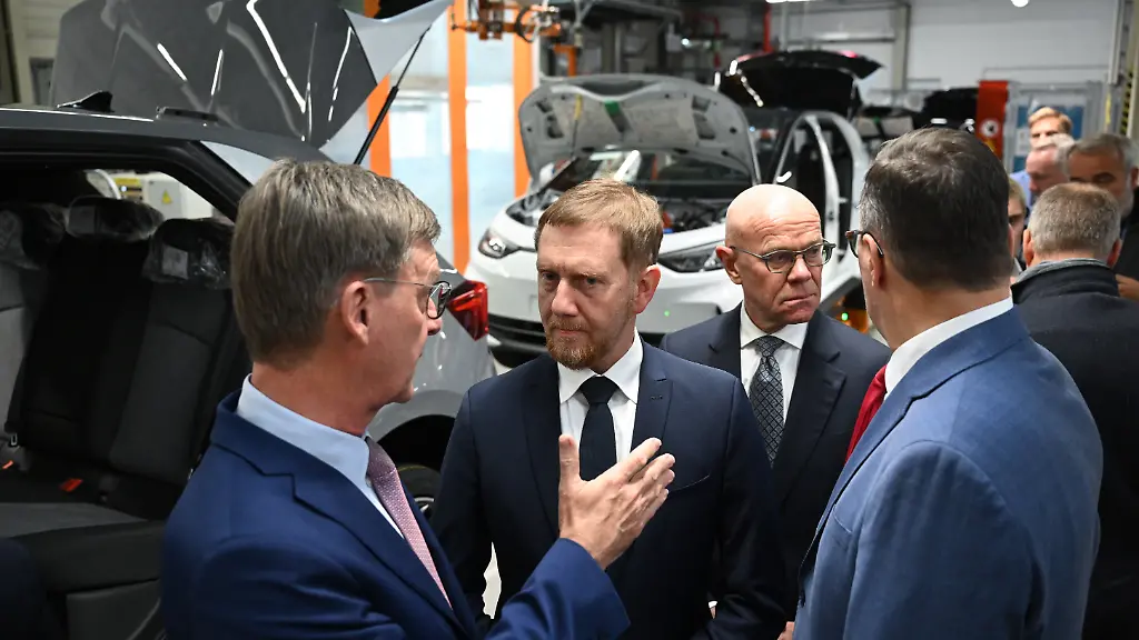 „Wir sind zu teuer“: Kretschmer bringt längere Arbeitszeiten bei VW ins Spiel
