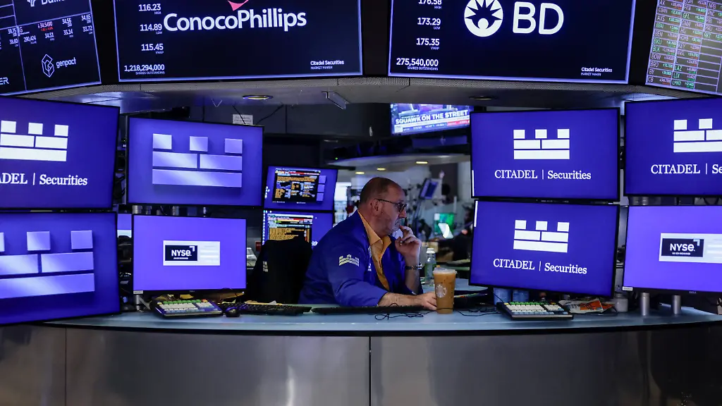 Zinshoffnungen beflügeln: S&P 500 klettert auf Rekordhoch
