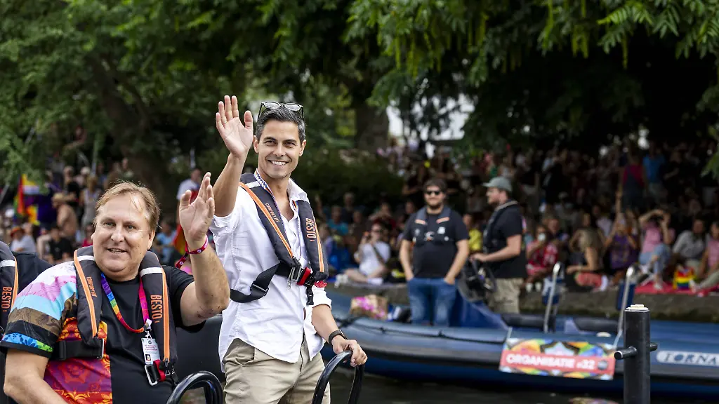 „Es wird nur noch besser“: Regierungschef der Niederlande ermutigt bei Parade zu Coming-outs