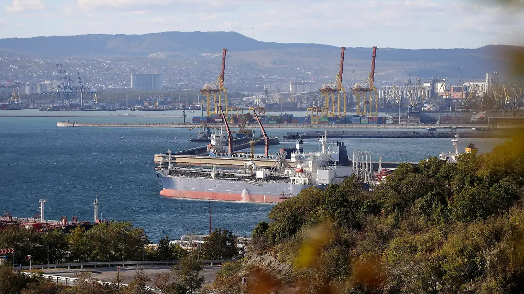 Mehrere Tote und Verletzte: Ukraine attackiert russischen Schwarzmeerhafen