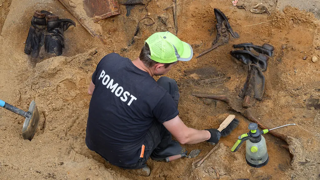 100.000 tote Soldaten unentdeckt: Archäologen suchen in Polen nach Spuren von Kriegstoten