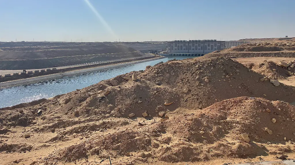 „Frage von Leben und Tod“?: Ägypten riskiert viel mit Mega-Projekten in der Wüste