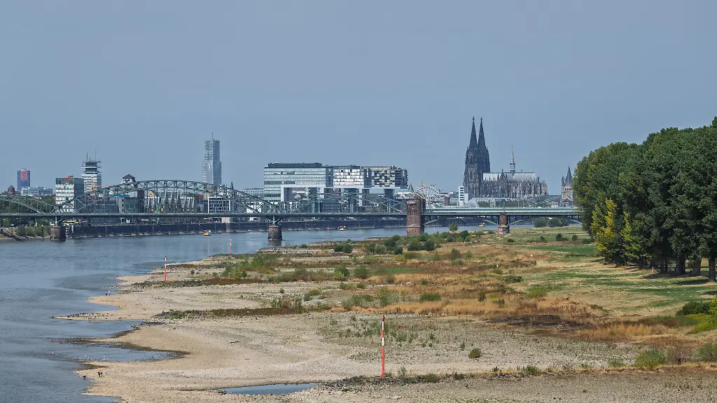 Regen in Nordrhein-Westfalen: Leichte Entspannung bei Rhein-Pegelständen in Sicht