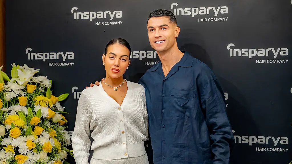 Heimlich in kleinem Kreis: Cristiano Ronaldo bestätigt Hochzeit mit Georgina bei Instagram