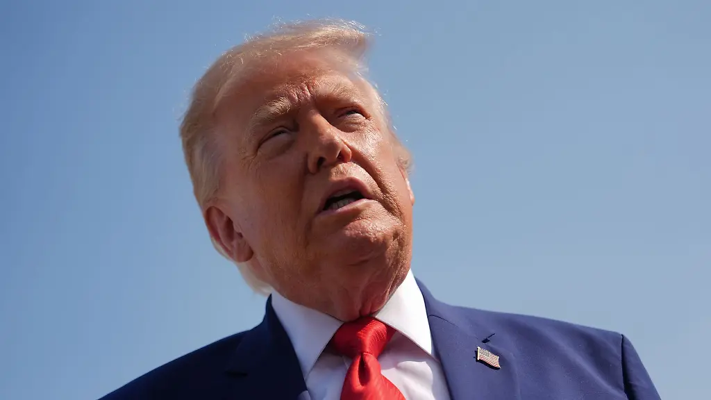 „Bringt es zu Ende“: USA und Israel verzichten laut Trump vorerst auf neue Iran-Angriffe