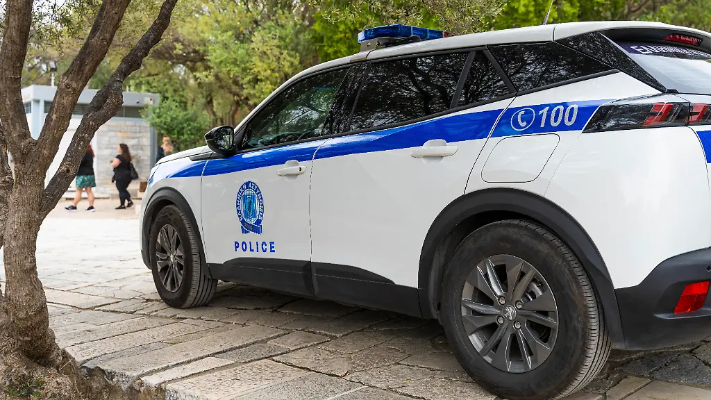 Britin in Athen tot aufgefunden: Polizei ermittelt Tatverdächtigen nach Leichenfund in Koffer