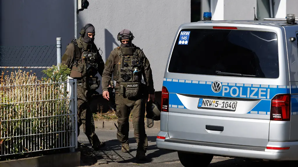 Frau wählt Notruf wegen Freund: Polizei erschießt Mann in Bielefeld