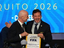 Rückendeckung für FIFA-Präsident: Südamerikas Fußball-Boss preist „großartige Arbeit“ Infantinos
