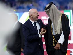 Bröckelt die Front der Gegner?: Katar und Co.: Arabisches Sextett stützt FIFA-Boss Infantino