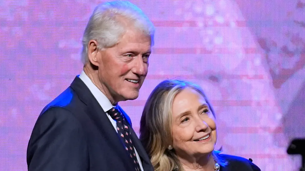 Intrigen, Affären, Skandale: Bill Clinton – das Stehaufmännchen der US-Politik wird 80