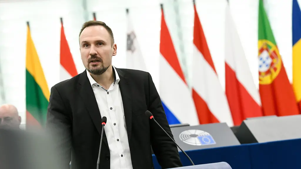 Bei Verkehrskontrolle gestoppt: AfD-Politiker nach Plakat-Streit offenbar erneut auffällig