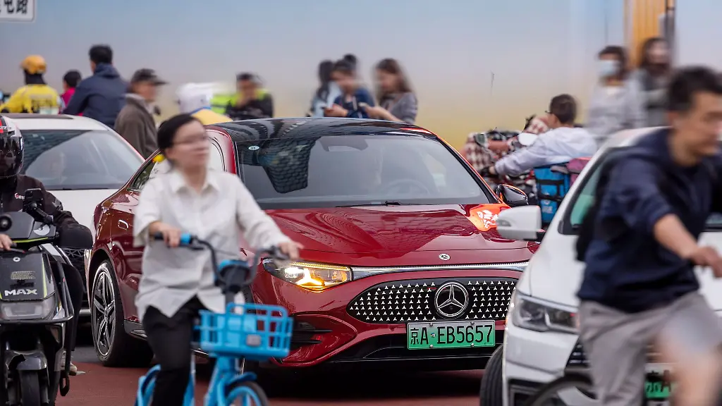 „Manchmal irritierend und nervig“: Autonomes Fahren schafft nächste Stufe und kommt näher