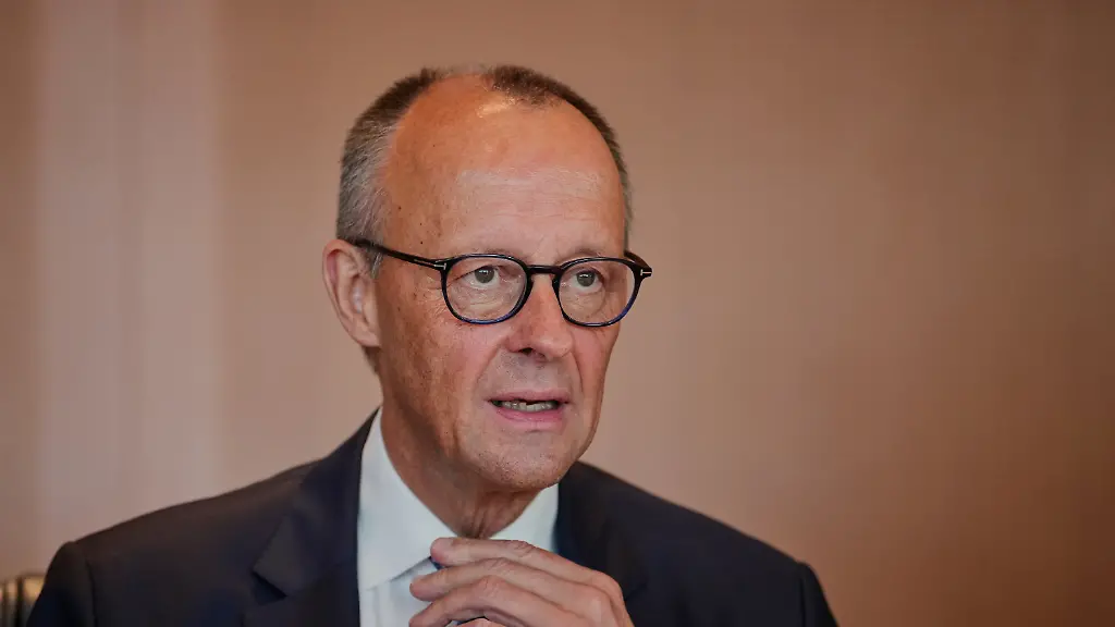 „Versprechen einlösen!“: Deutsche Wirtschaft verliert Geduld mit Kanzler Merz