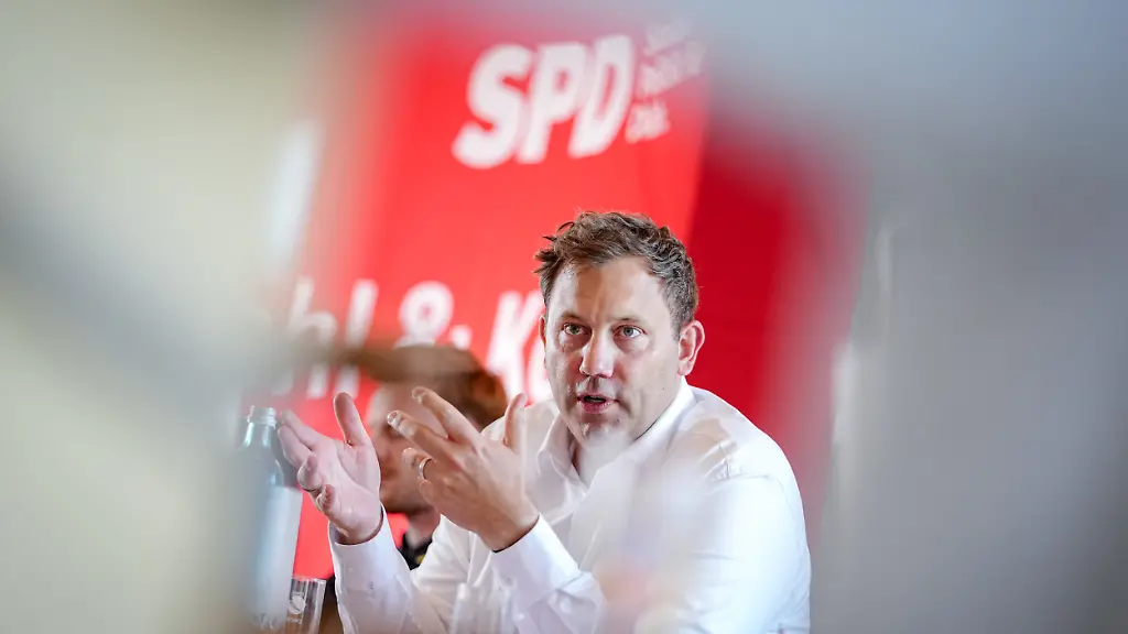 Gegen Schulden-Kritiker in Union: SPD-Präsidium feiert erste Erfolge des Sondervermögens