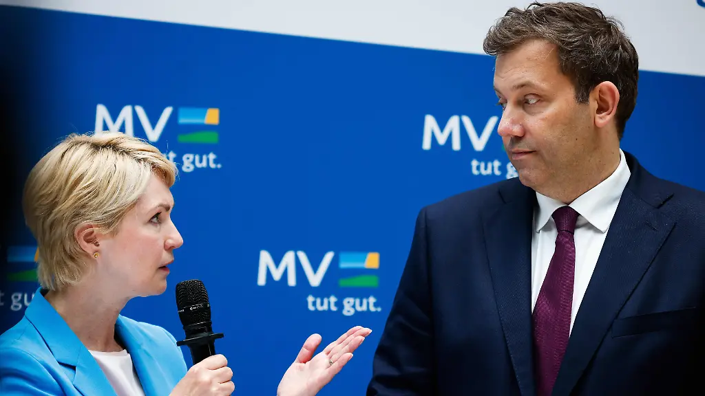 „Starke Persönlichkeit“: Klingbeil: Alle in SPD sind froh über Schwesig